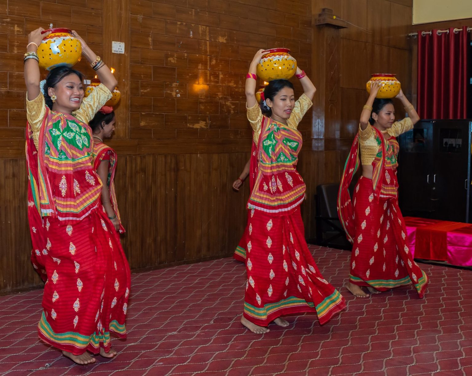 Dancers performing Jhijhiya